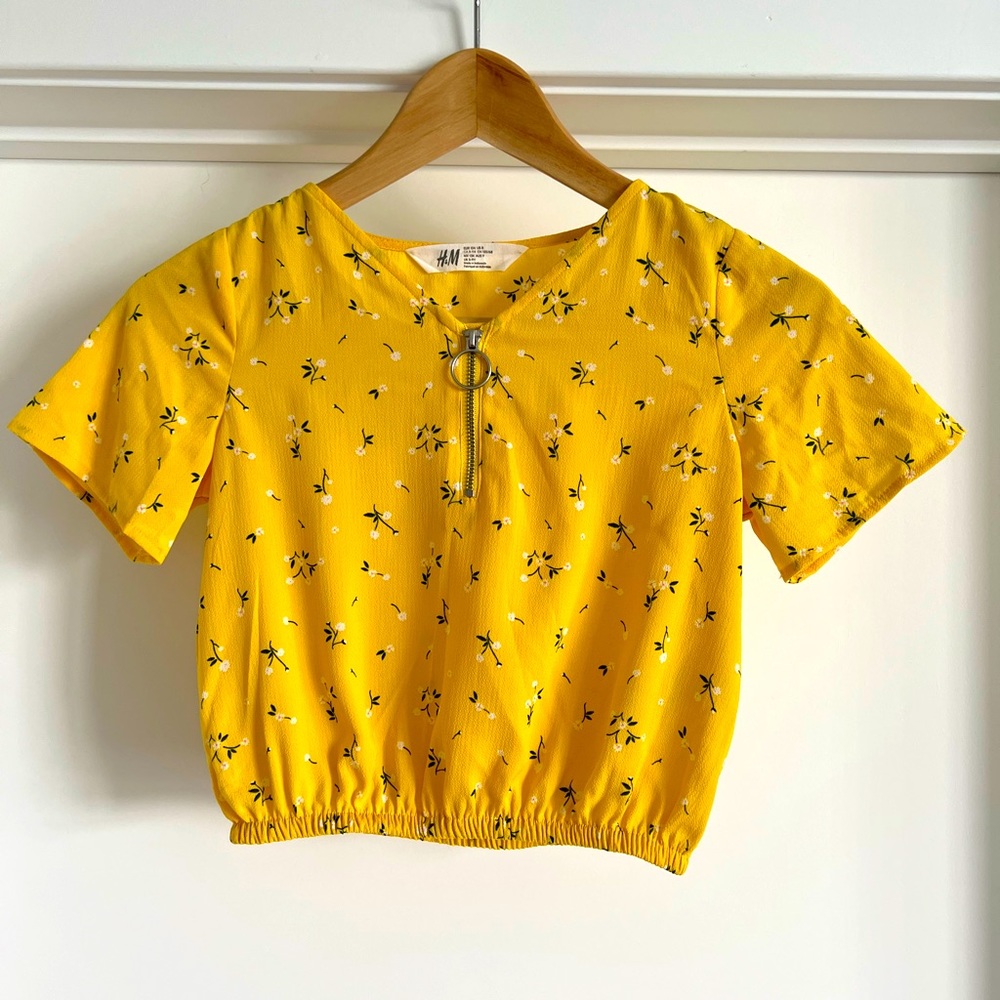 Girls H&M yellow with flowers top.